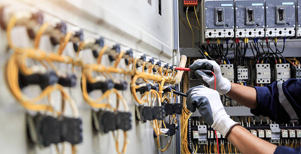 Professional Electrician technician working in Breaux Bridge, LA